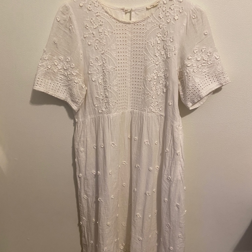White 3-D floral dress